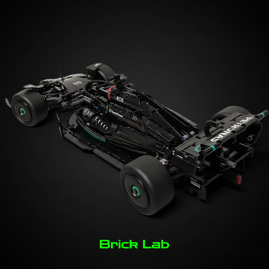 Asa traseira com DRS do modelo F1 Mercedes-AMG W14 E escala 1:8