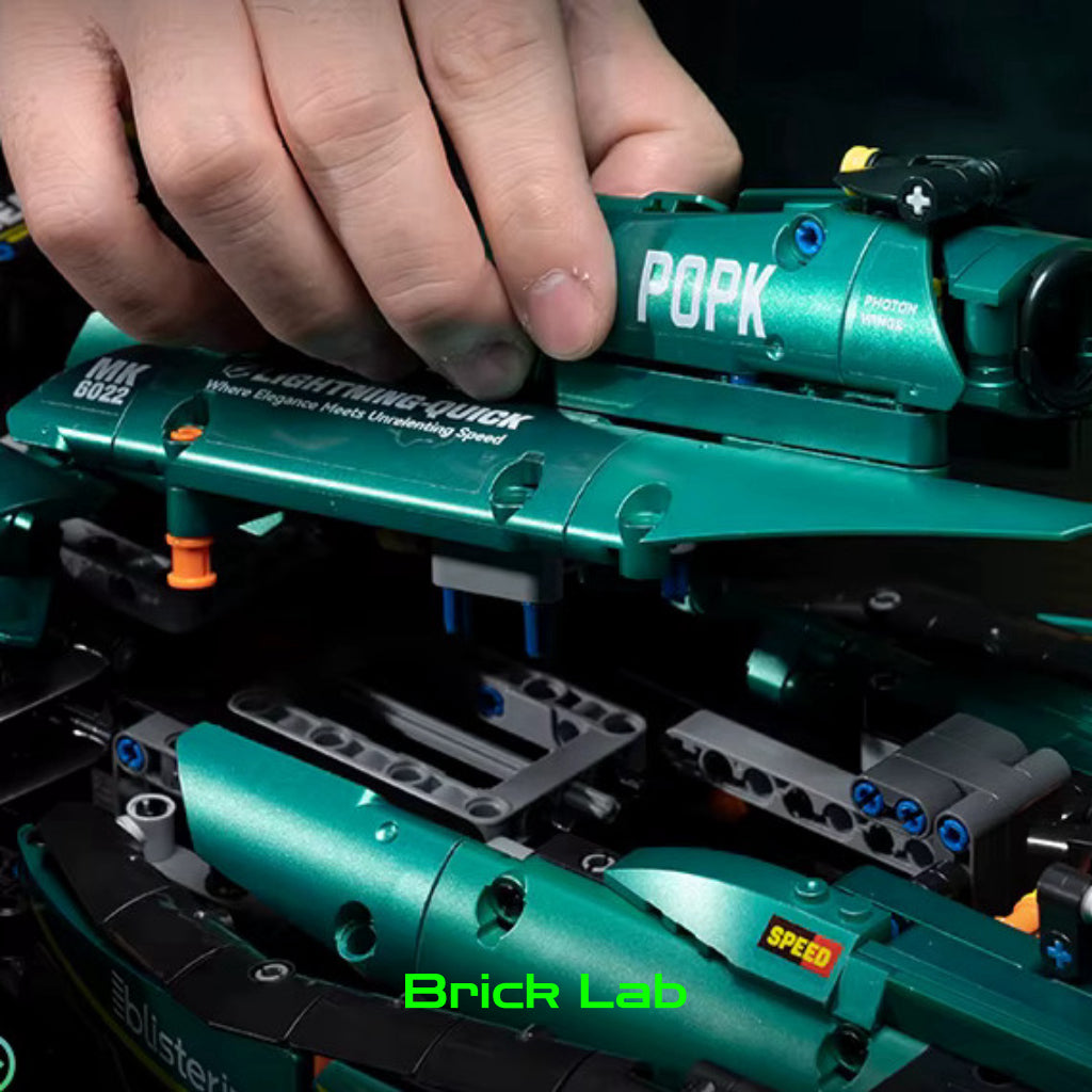 F1 - Aston Martin - 1912 peças - Escala 1:8