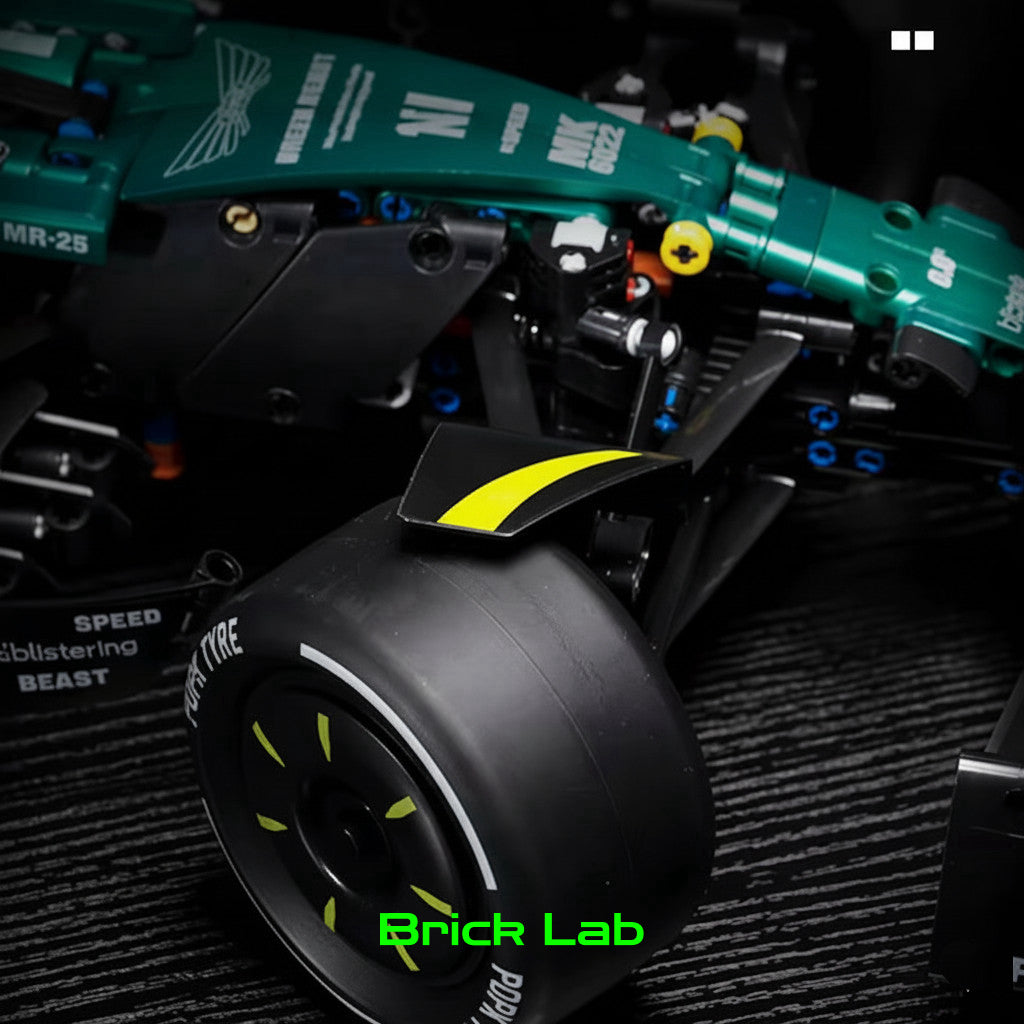 F1 - Aston Martin - 1912 peças - Escala 1:8